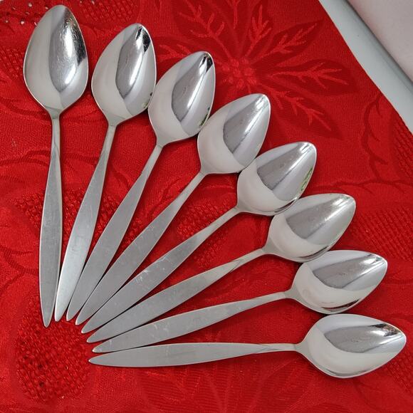 8X Tsp Oneida Oneidacraft Deluxe Stainless Wintersong Teaspoons - Picture 2 of 12